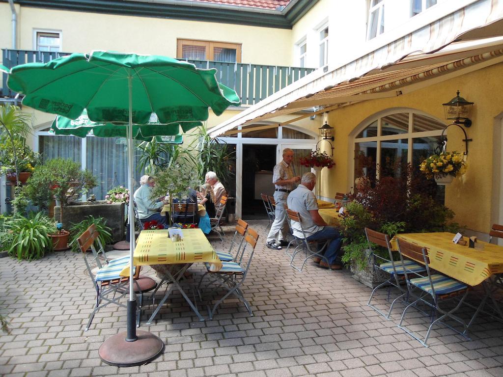 Gasthof und Landhotel Zur Ausspanne Klipphausen Exterior foto