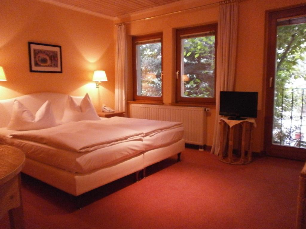Gasthof und Landhotel Zur Ausspanne Klipphausen Zimmer foto