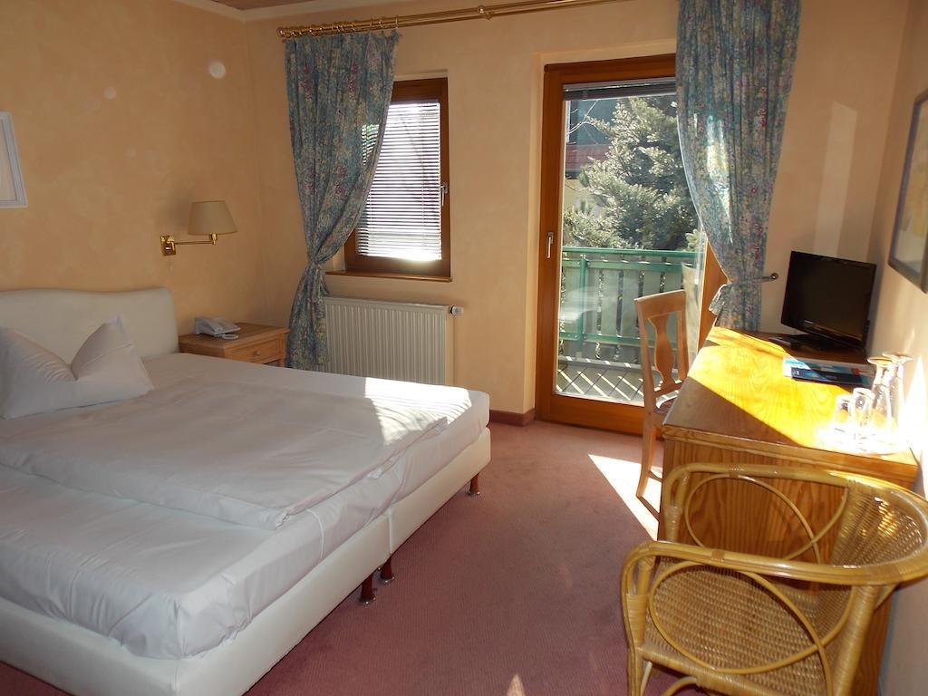 Gasthof und Landhotel Zur Ausspanne Klipphausen Zimmer foto